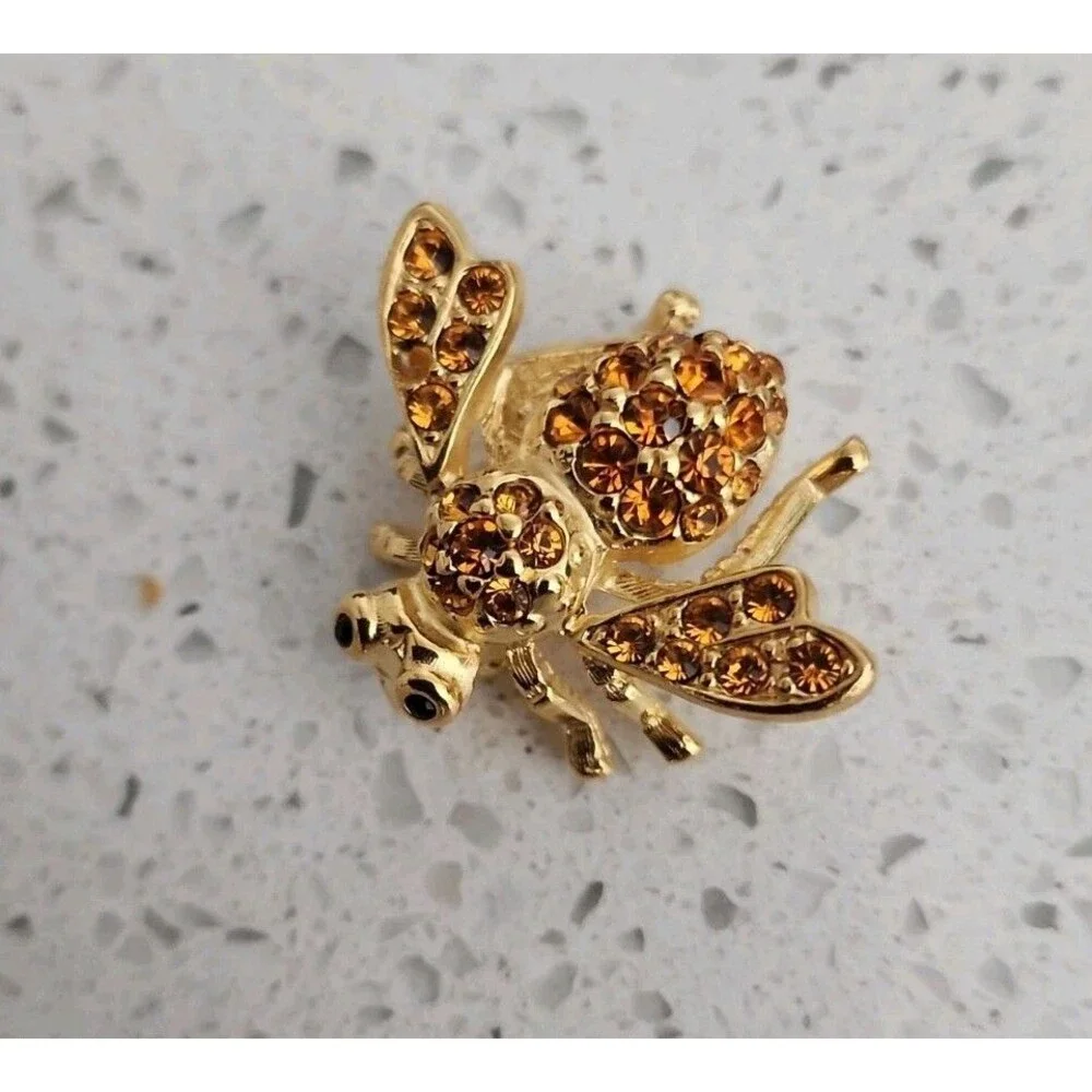 Joan Rivers 10 Ten Interchangeable Bee Pin Brooch Classic Collection